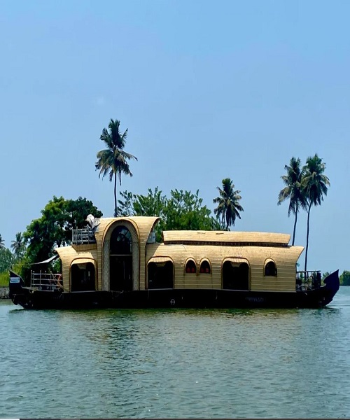 Backwaters Kerala Tour